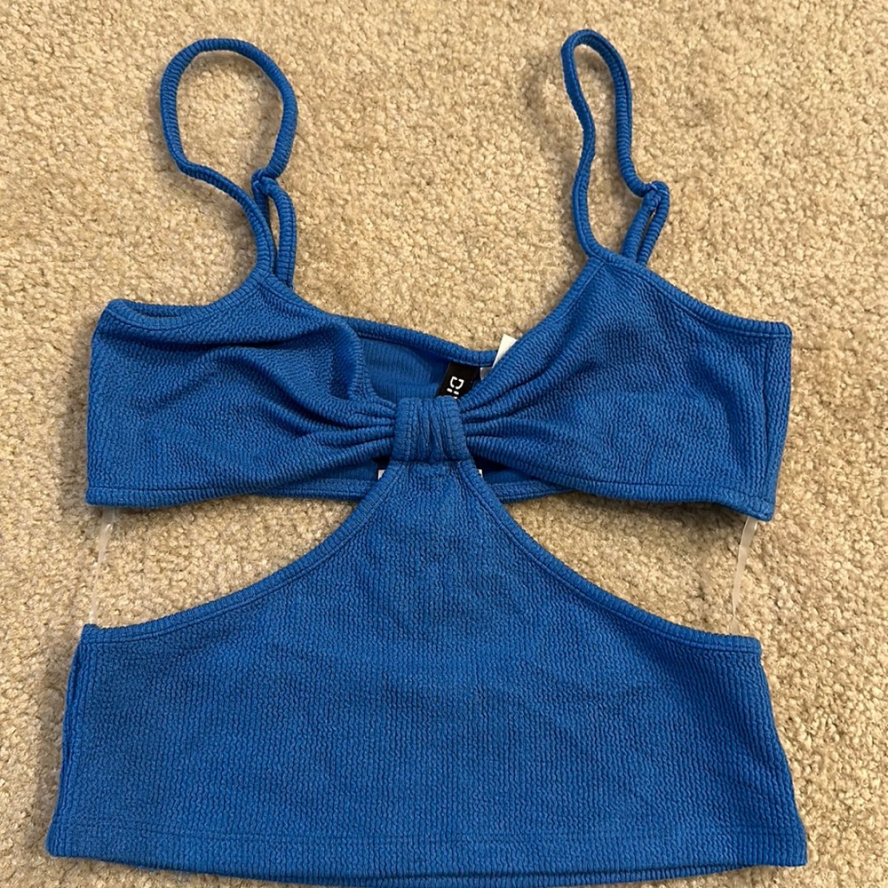 H&M trendy cropped tank